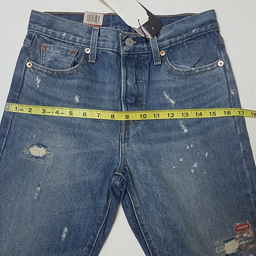 NWT Levi's Wedgie Fit Jeans ONE SIZE 26 LEFT! - Picture 8 of 8